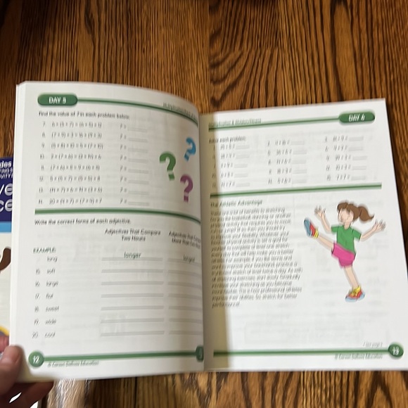 School bundle: third grade workbooks and colors set NWT - Picture 8 of 13